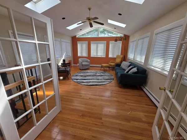 $5,200 | 29 Carriage Hill Lane, Poughkeepsie, NY 12603