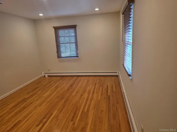 $5,200 | 29 Carriage Hill Lane, Poughkeepsie, NY 12603