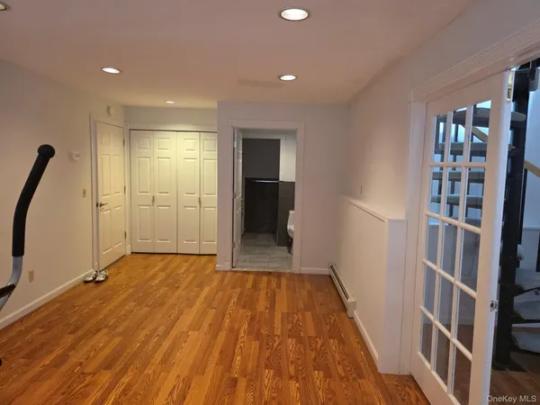 $5,200 | 29 Carriage Hill Lane, Poughkeepsie, NY 12603