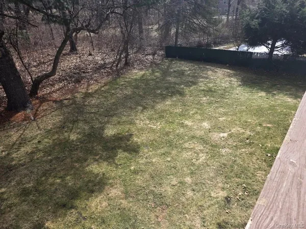 $5,200 | 29 Carriage Hill Lane, Poughkeepsie, NY 12603