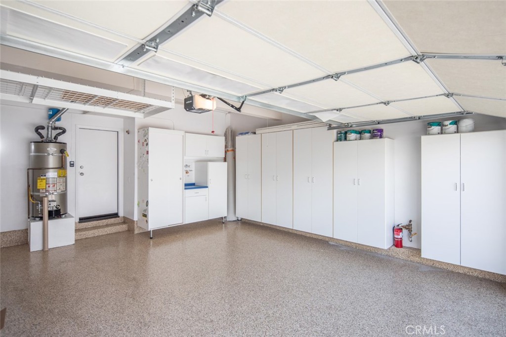 1 Quebec Aliso Viejo, CA 92656 - Photo 27 of 40 a view of a garage