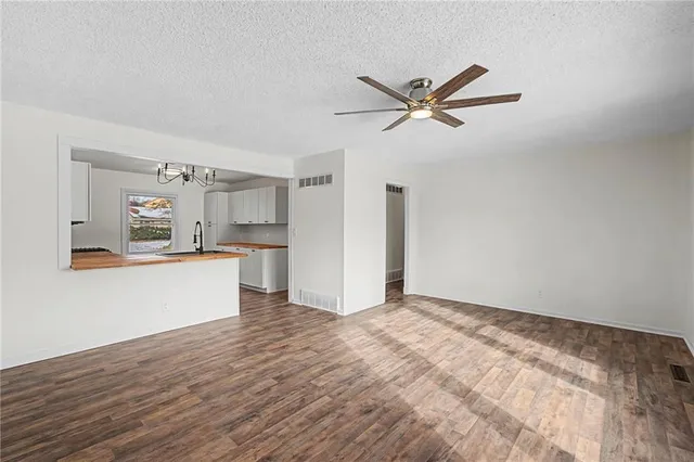 $310,000 | 3621 Northeast 49th Terrace, Kansas City, MO 64119