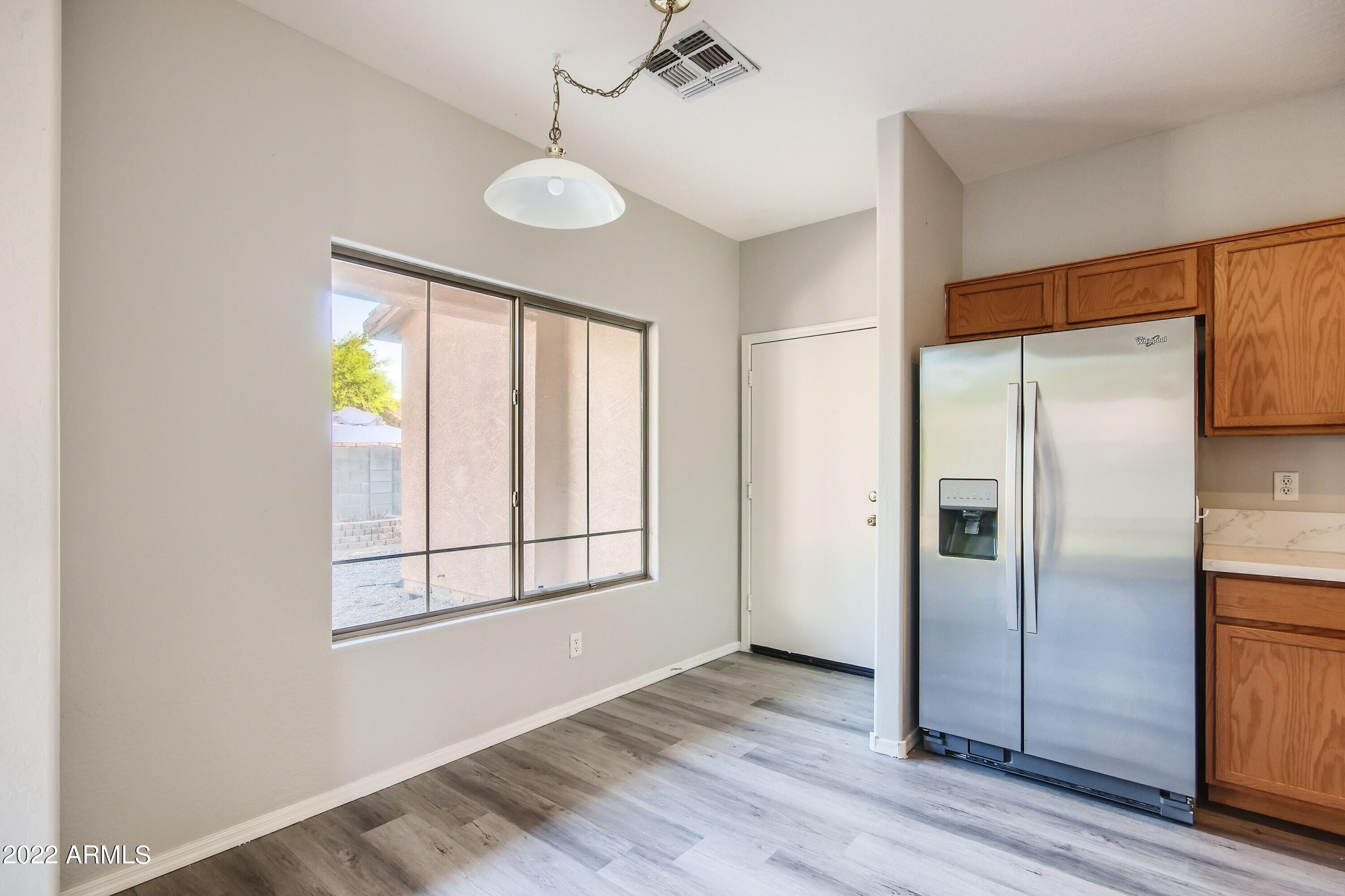 534 East Bartlett Way Chandler, AZ 85249 - Photo 13 of 26 15 Breakfast Area