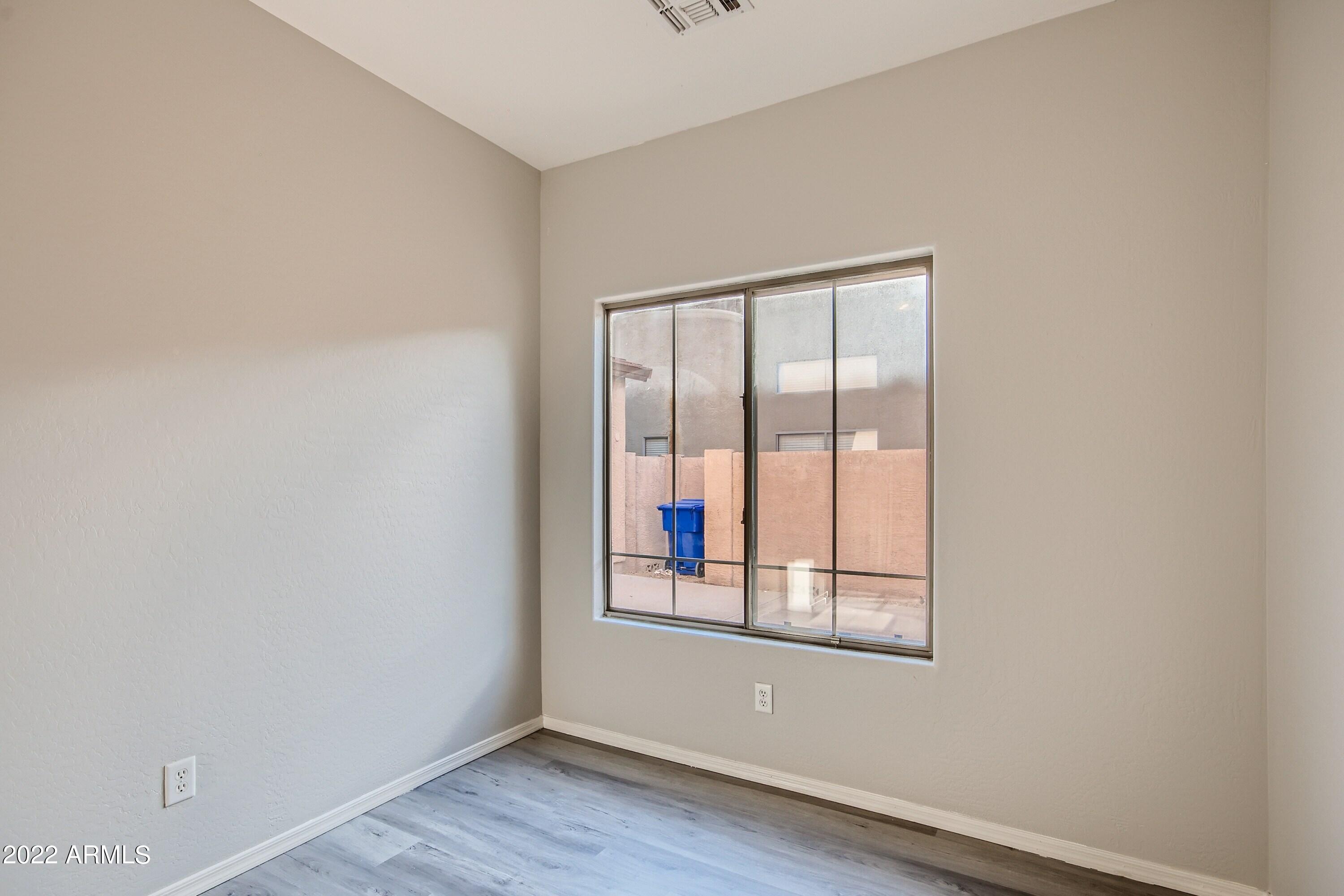 534 East Bartlett Way Chandler, AZ 85249 - Photo 8 of 26 09 Dining Room