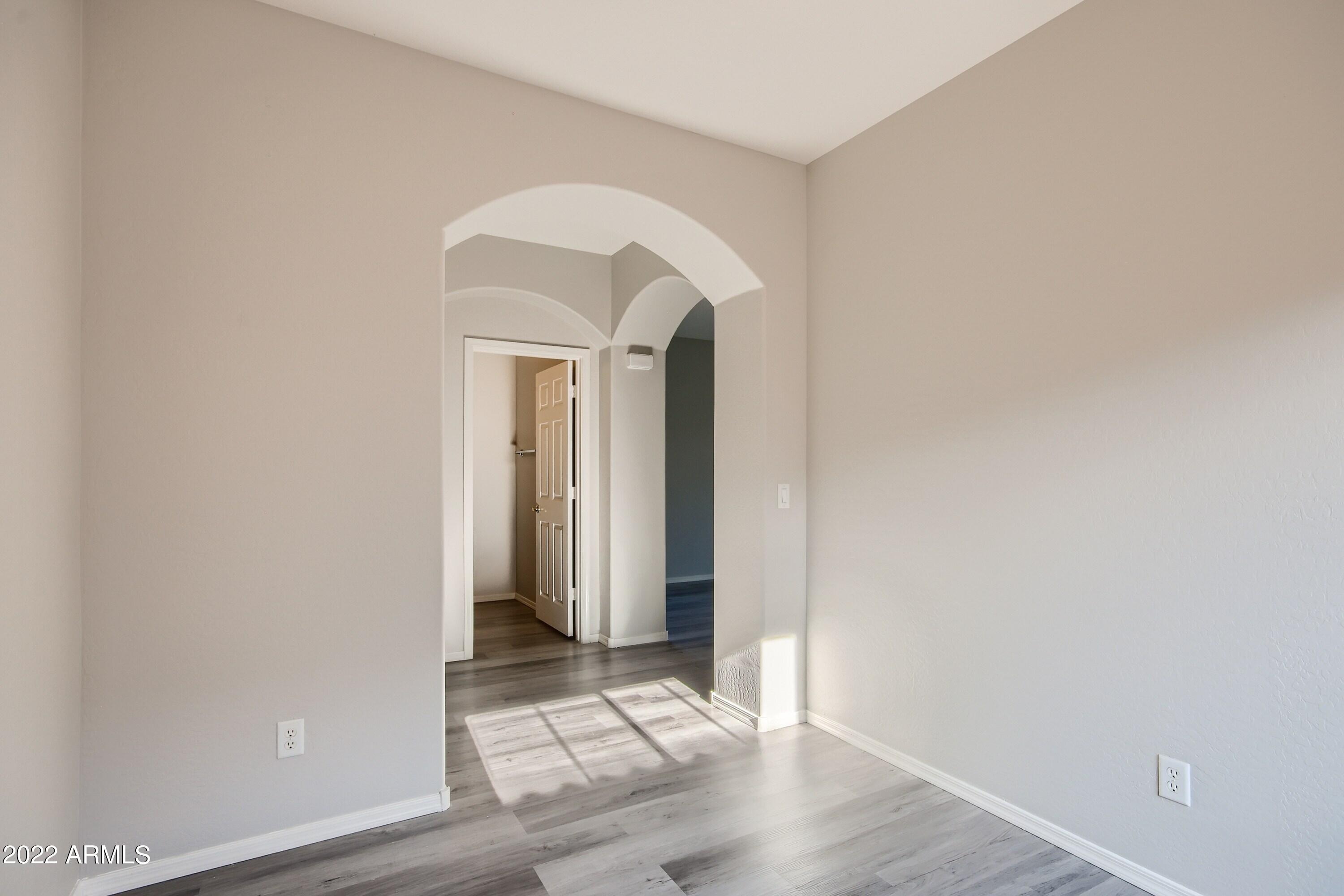 534 East Bartlett Way Chandler, AZ 85249 - Photo 9 of 26 10 Dining Room