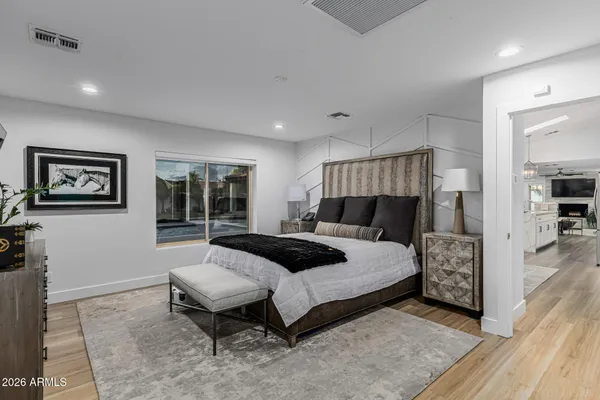 $1,249,000 | 4132 West Paradise Lane, Phoenix, AZ 85053