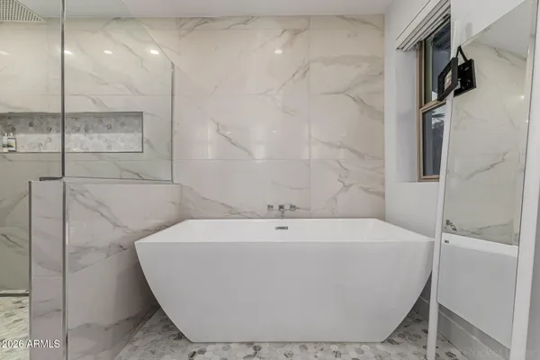 $1,249,000 | 4132 West Paradise Lane, Phoenix, AZ 85053