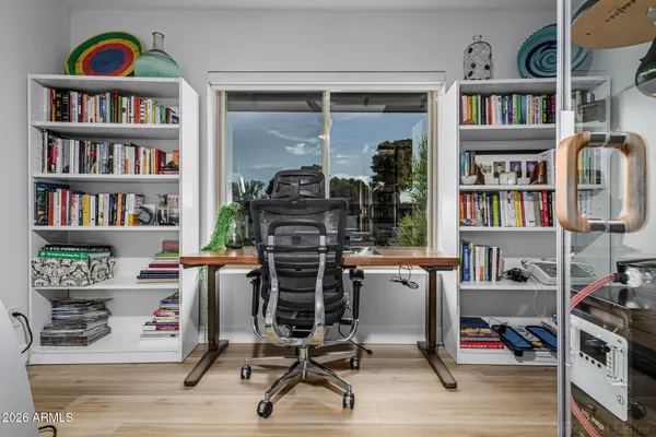 $1,249,000 | 4132 West Paradise Lane, Phoenix, AZ 85053