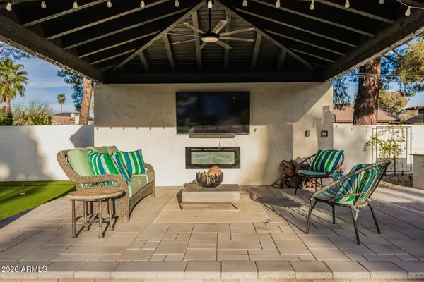 $1,249,000 | 4132 West Paradise Lane, Phoenix, AZ 85053