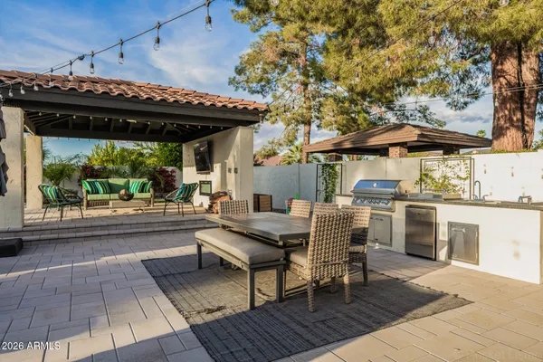 $1,249,000 | 4132 West Paradise Lane, Phoenix, AZ 85053