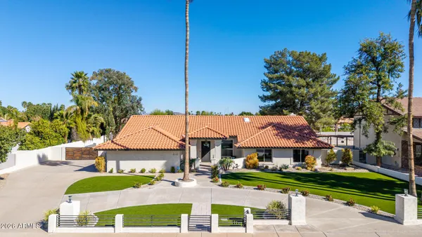 $1,249,000 | 4132 West Paradise Lane, Phoenix, AZ 85053