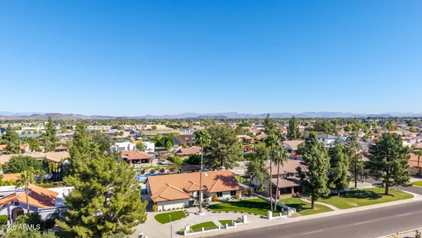 $1,249,000 | 4132 West Paradise Lane, Phoenix, AZ 85053