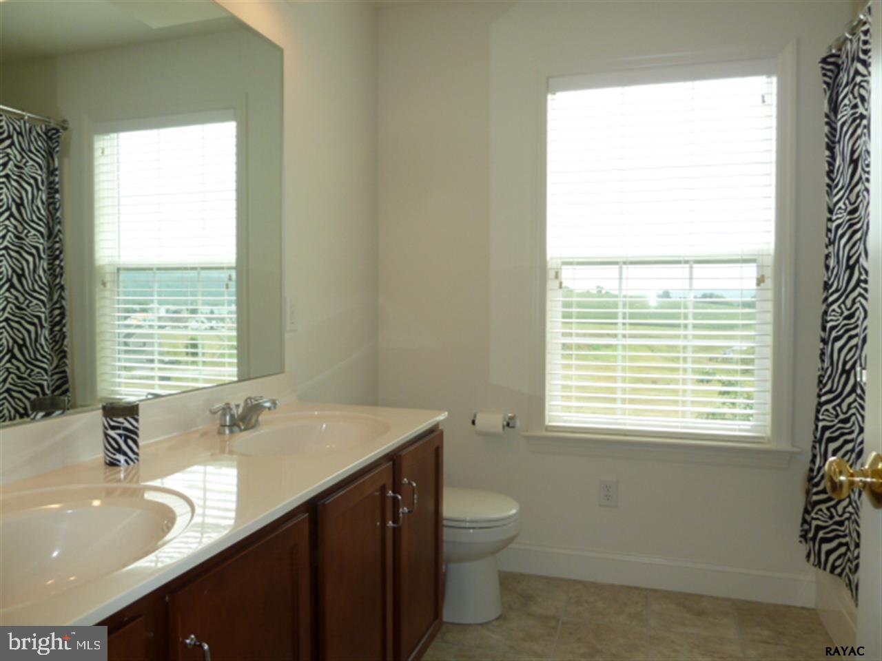 688 Rishel Drive York, PA 17406 - Photo 13 of 14 Gallery Image 13