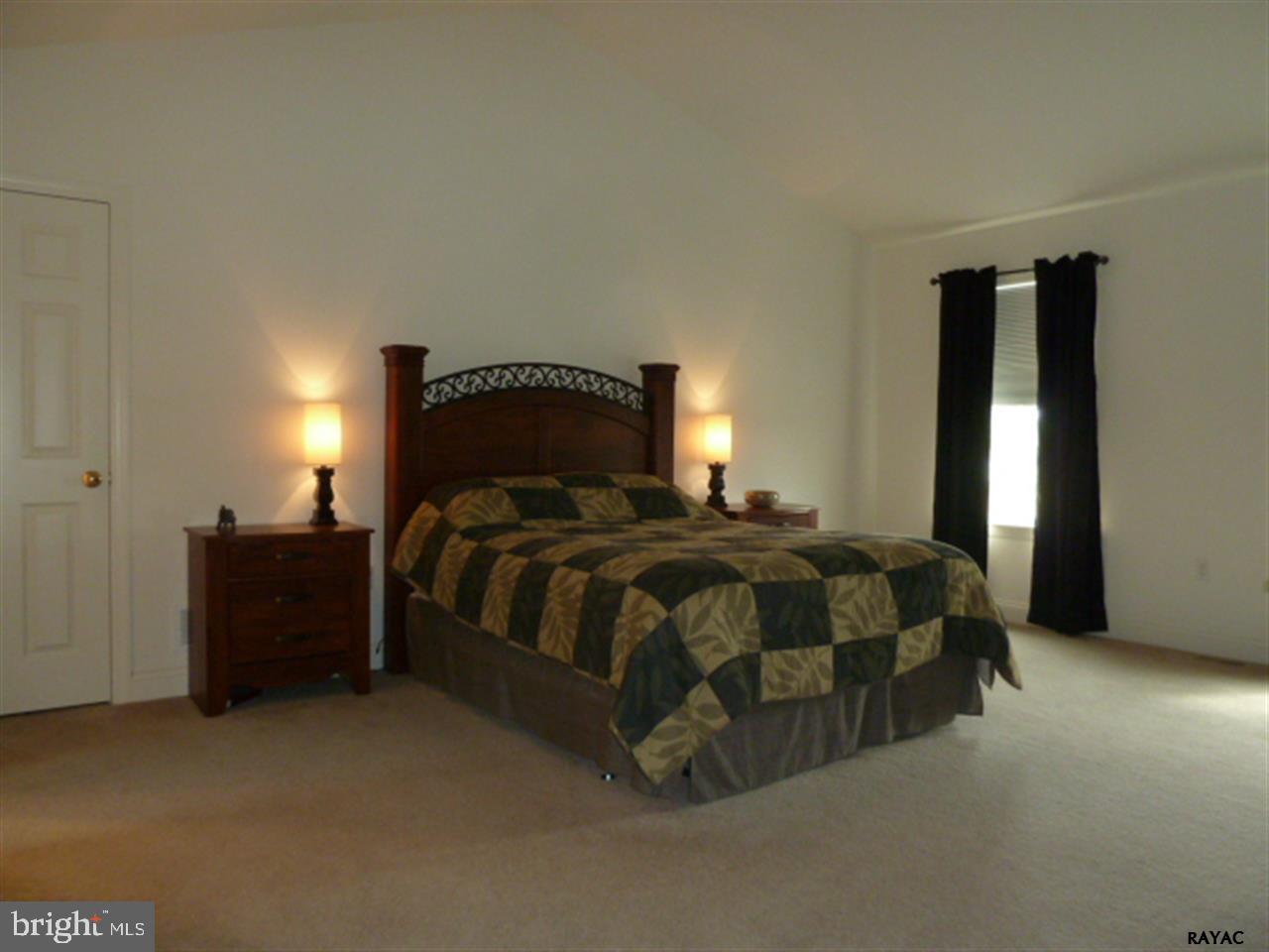 688 Rishel Drive York, PA 17406 - Photo 7 of 14 Gallery Image 7