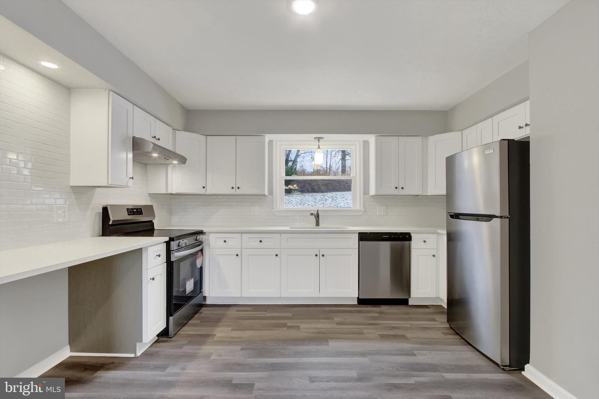 185 Lindy Road Seven Valleys, PA 17360 - Photo 11 of 35