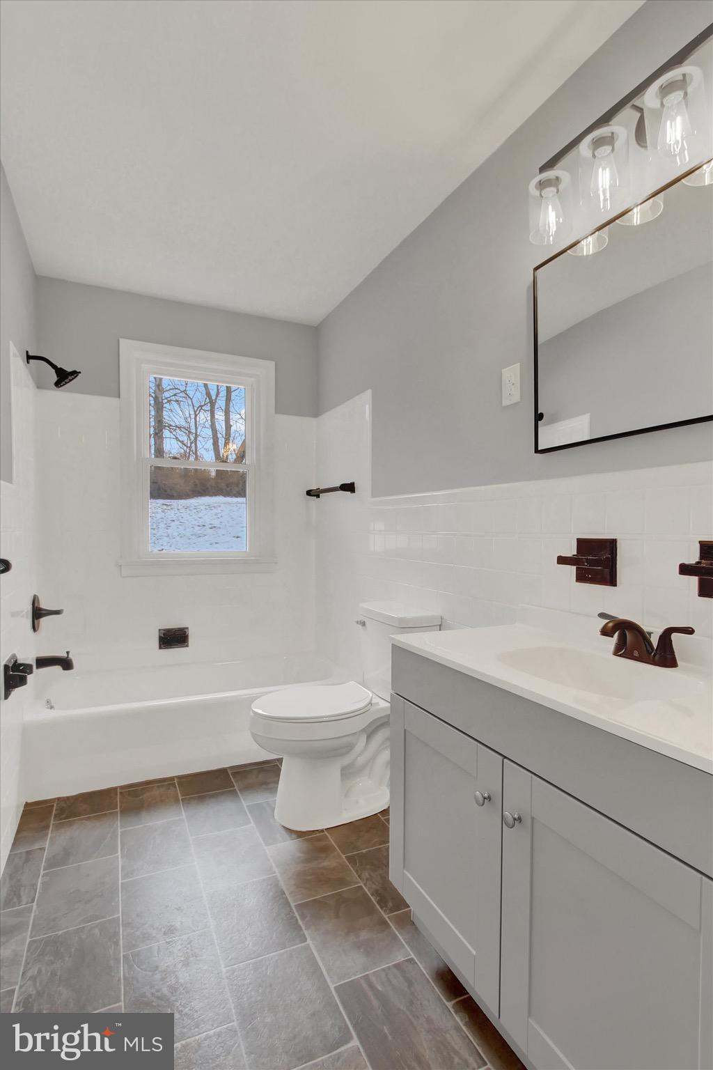 185 Lindy Road Seven Valleys, PA 17360 - Photo 12 of 35