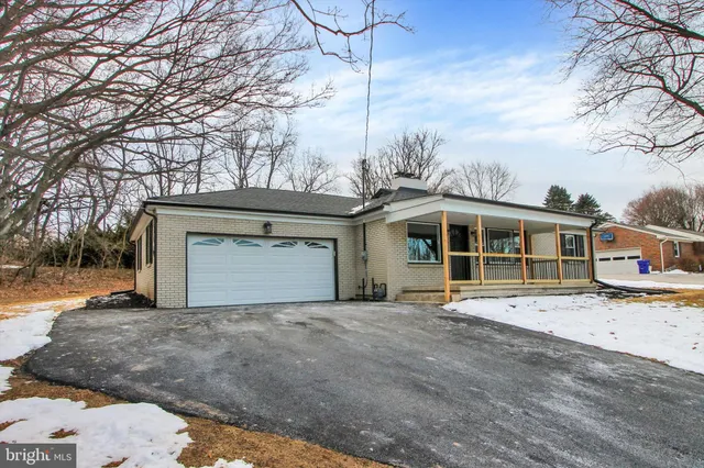 $359,900 | 185 Lindy Road, Seven Valleys, PA 17360