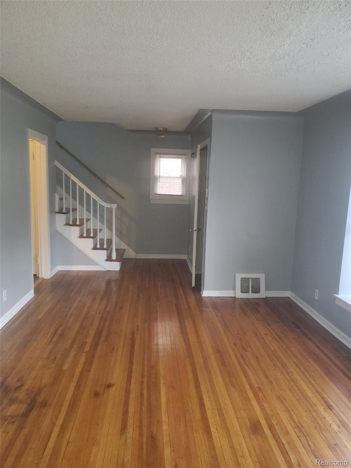 8267 Meyers Road Detroit, MI 48228 - Photo 20 of 34 meyers 21.jpg