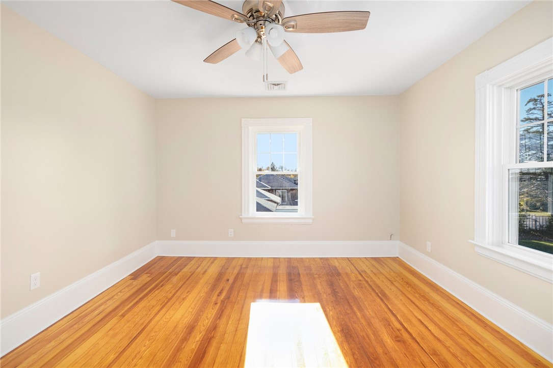 29 Burt Street Warwick, RI 02886 - Photo 35 of 49