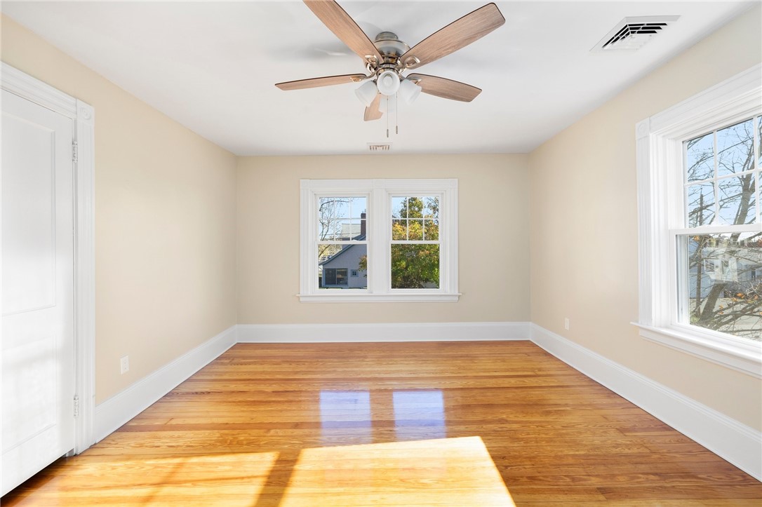 29 Burt Street Warwick, RI 02886 - Photo 37 of 49