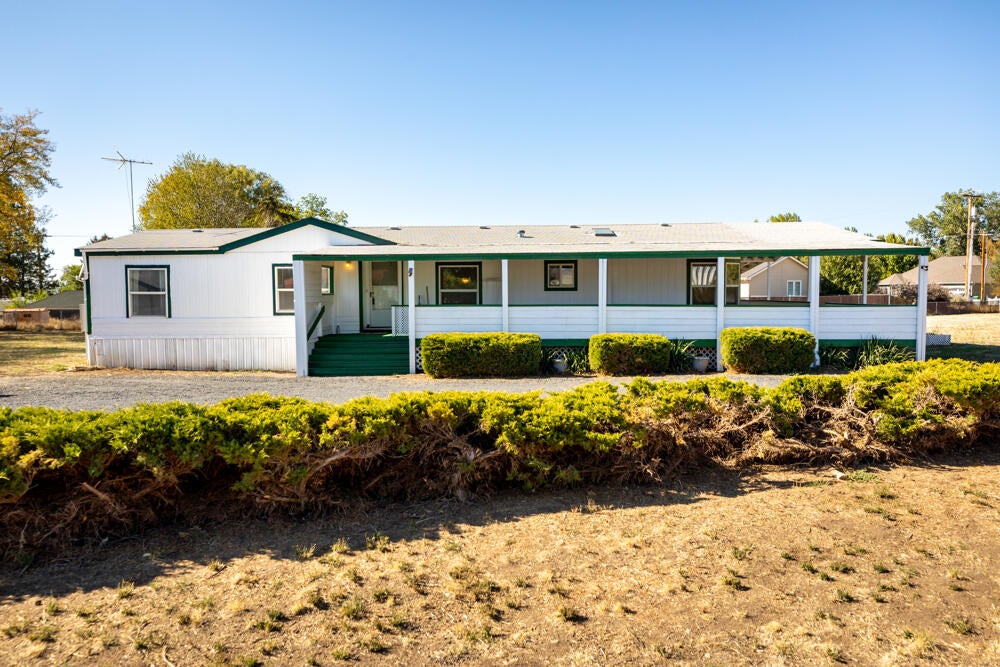 7550 Booth Road Klamath Falls, OR 97603 - Photo 3 of 85 7550+7600BoothRd.-6