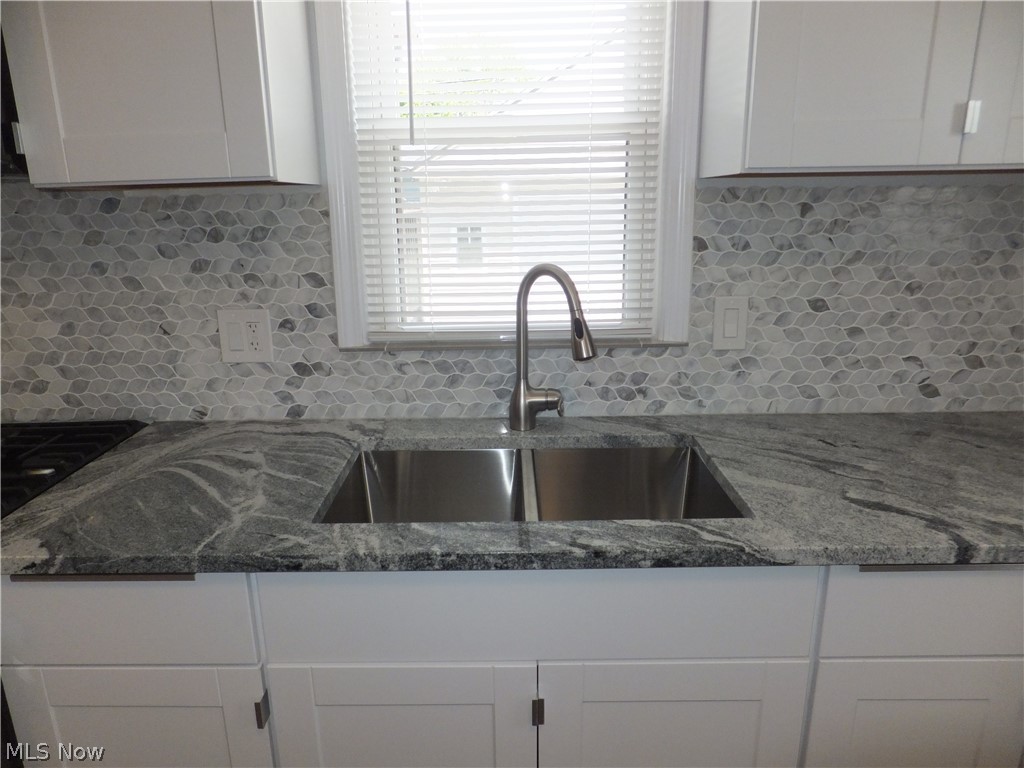 12209 Grannis Road Garfield Heights, OH 44125 - Photo 10 of 32