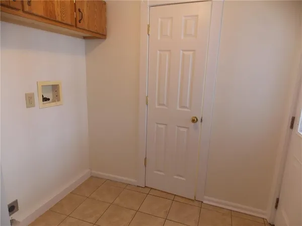 $995 | 316 South Washington Street, Unit A, Evans City, PA 16033