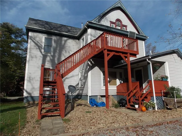 $1,050 | 316 South Washington Street, Unit A, Evans City, PA 16033