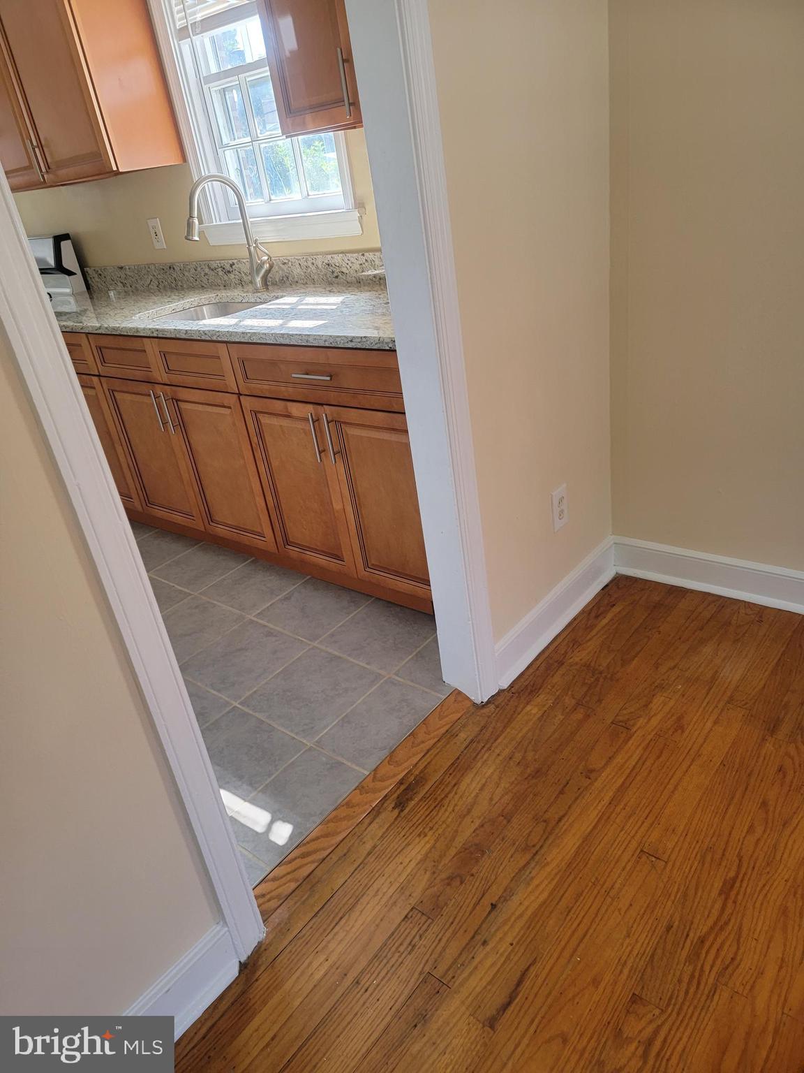 7633 Brookfield Road Cheltenham, PA 19012 - Photo 4 of 12 Kitchen/Dining
