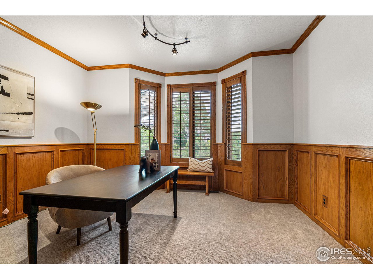 6968 Springhill Drive Niwot, CO 80503 - Photo 13 of 40 a living room with furniture and a window