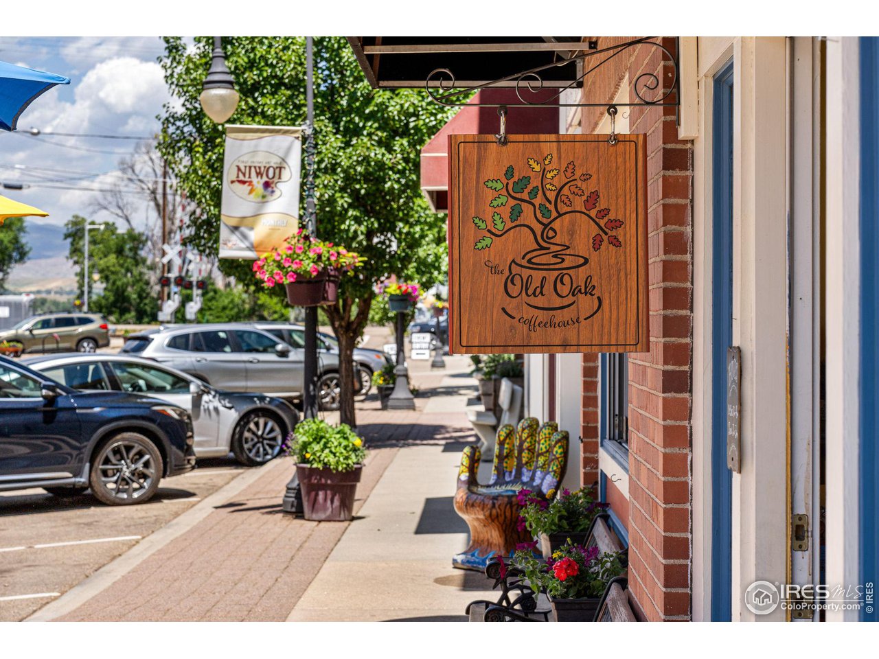 6968 Springhill Drive Niwot, CO 80503 - Photo 38 of 40 a view of parking