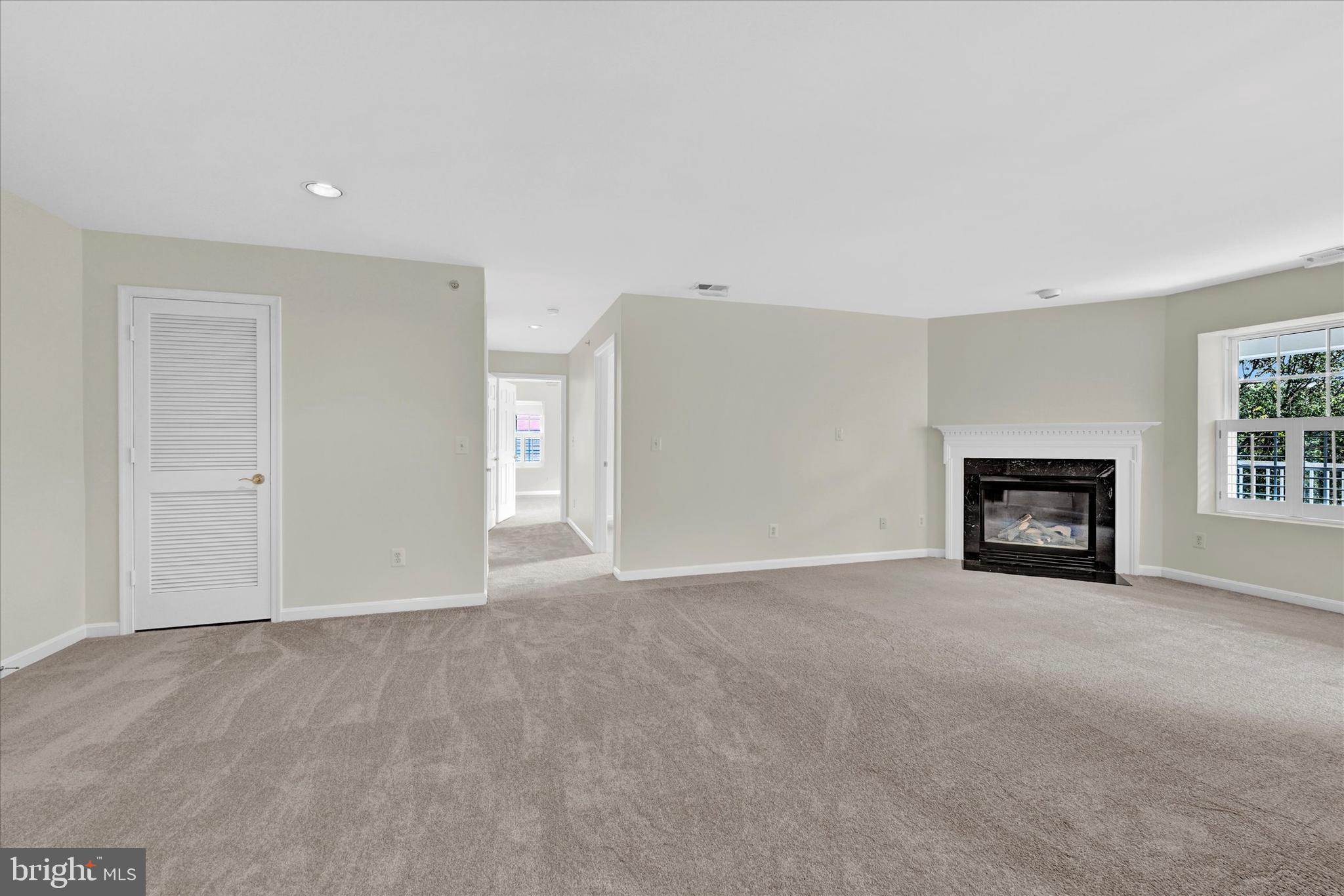 12350 Rosslare Ridge Road, Unit 304 Lutherville-Timonium, MD 21093 - Photo 12 of 27 In turn-key condition-even professionally cleaned.