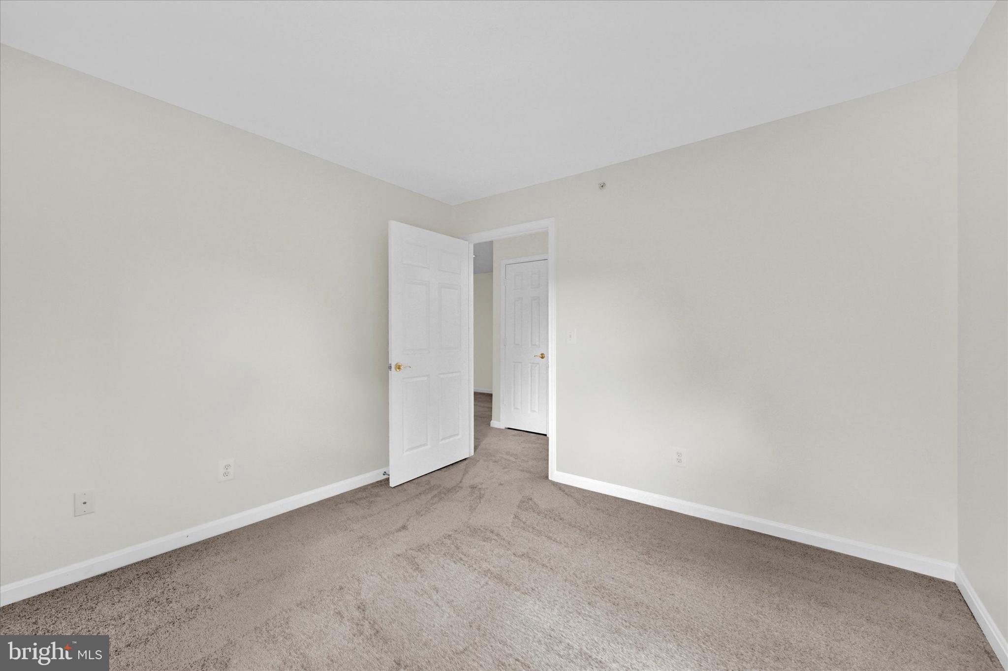 12350 Rosslare Ridge Road, Unit 304 Lutherville-Timonium, MD 21093 - Photo 22 of 27 And this room can double as an office or den, too.