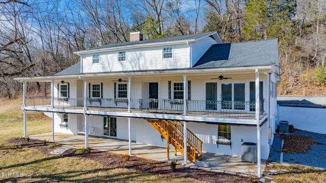 $825,000 | 194 Sparks Road, Johnson City, TN 37601