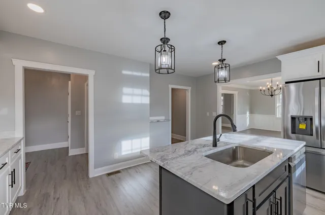 $825,000 | 194 Sparks Road, Johnson City, TN 37601