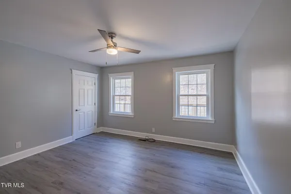 $799,000 | 194 Sparks Road, Johnson City, TN 37601