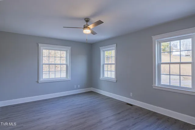 $825,000 | 194 Sparks Road, Johnson City, TN 37601