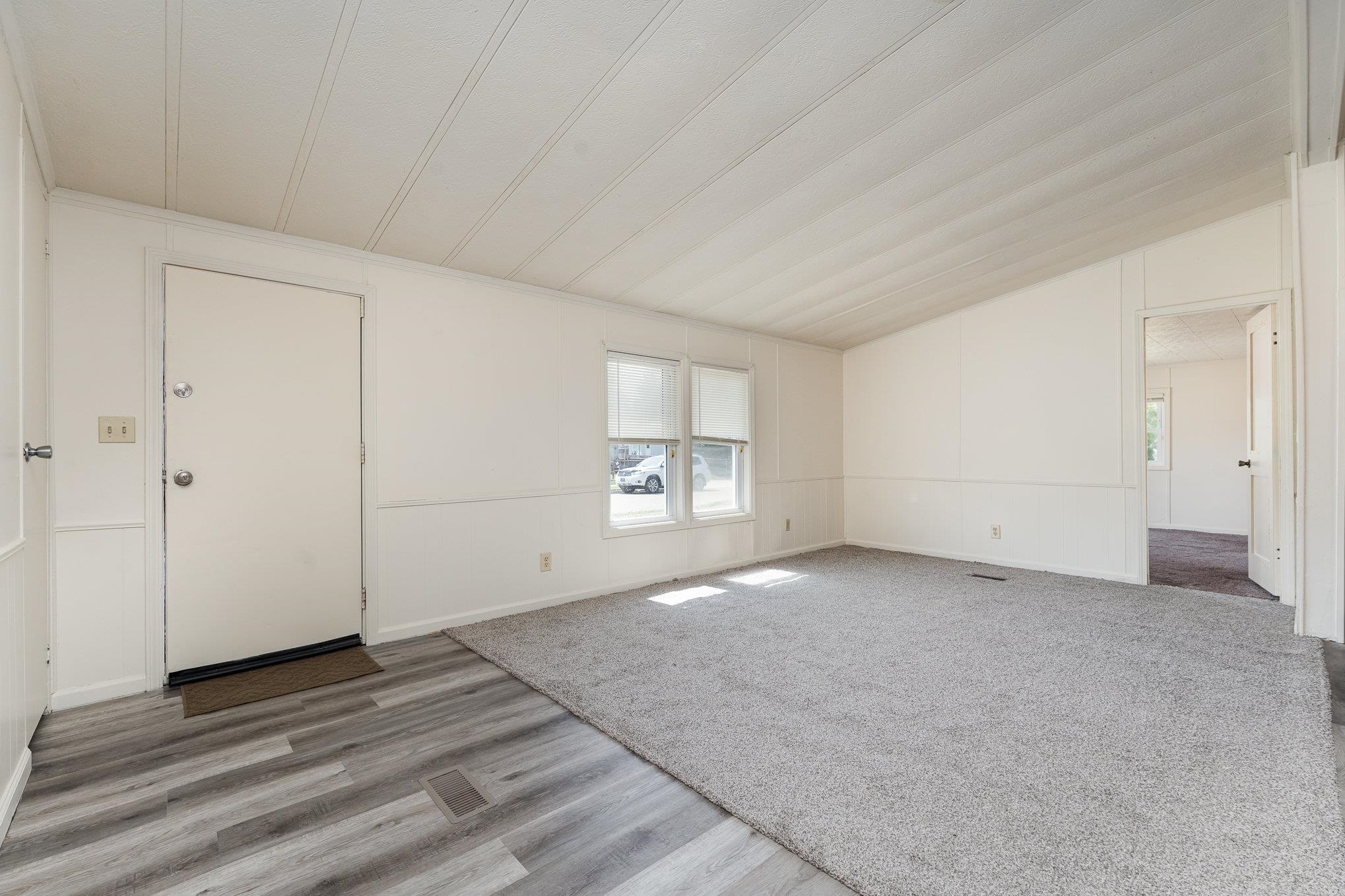 405 35th Street Bay City, MI 48708 - Photo 6 of 21 Gallery Image 6