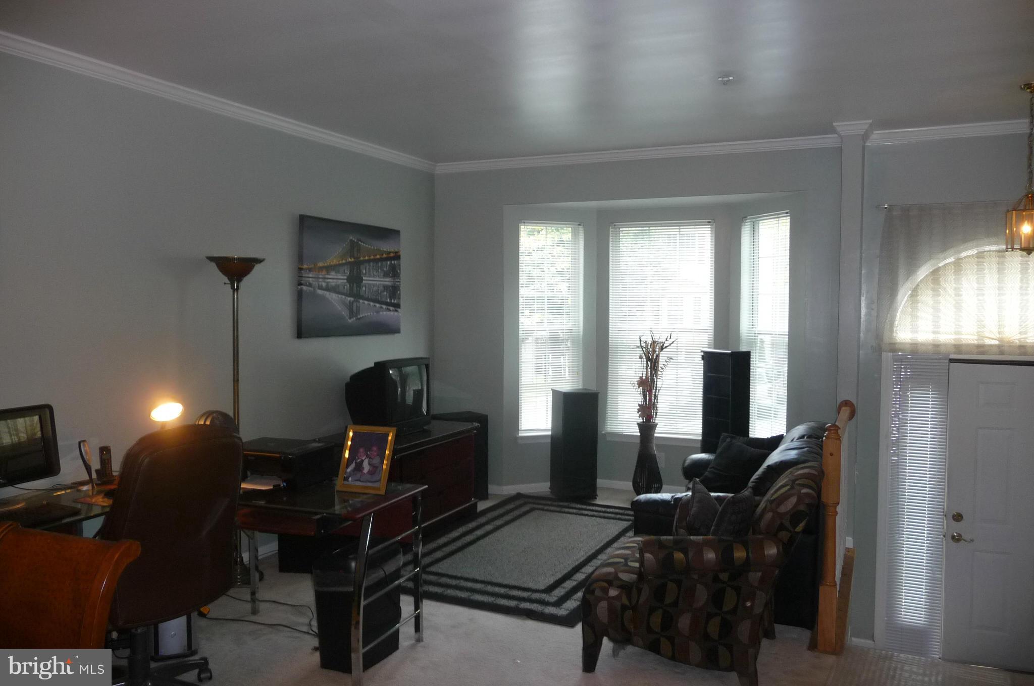 4210 Huntshire Road Randallstown, MD 21133 - Photo 2 of 26 Family Room
