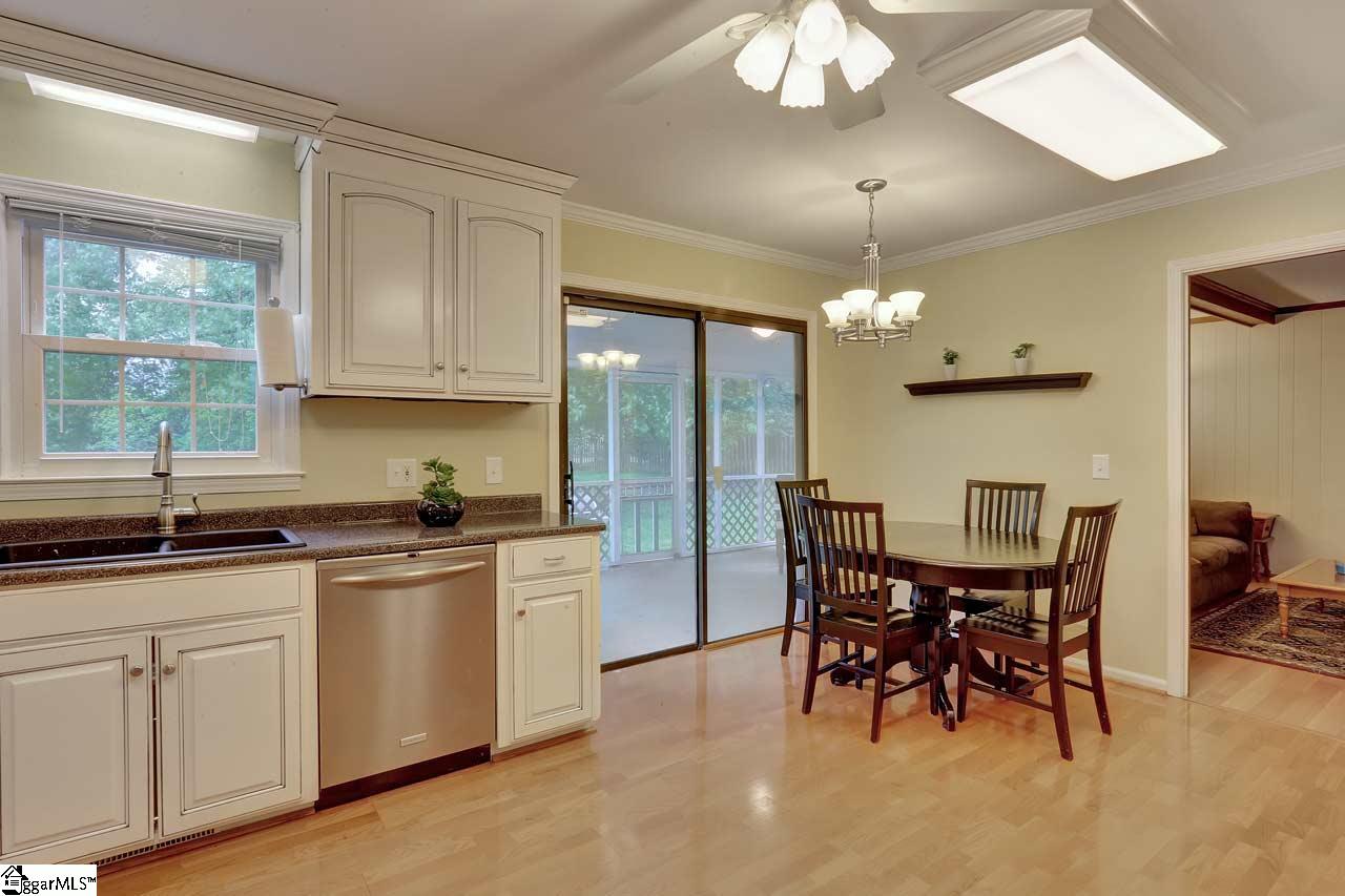 114 Pigeon Point Greenville, SC 29607 - Photo 11 of 36 Gallery Image 11