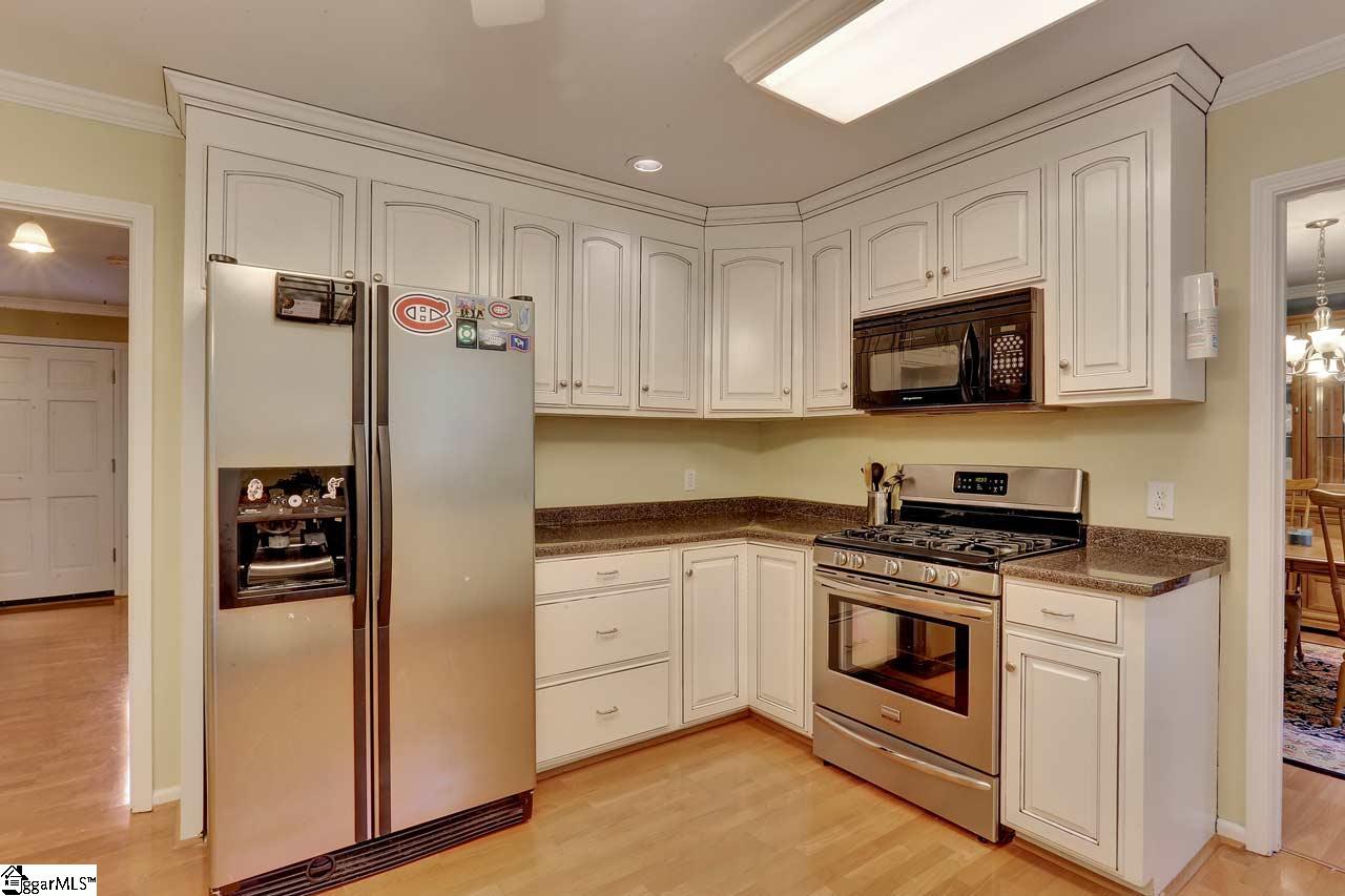 114 Pigeon Point Greenville, SC 29607 - Photo 12 of 36 Gallery Image 12