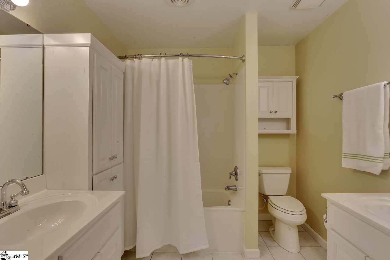 114 Pigeon Point Greenville, SC 29607 - Photo 22 of 36 Gallery Image 22