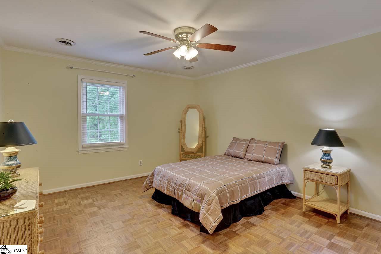 114 Pigeon Point Greenville, SC 29607 - Photo 30 of 36 Gallery Image 30