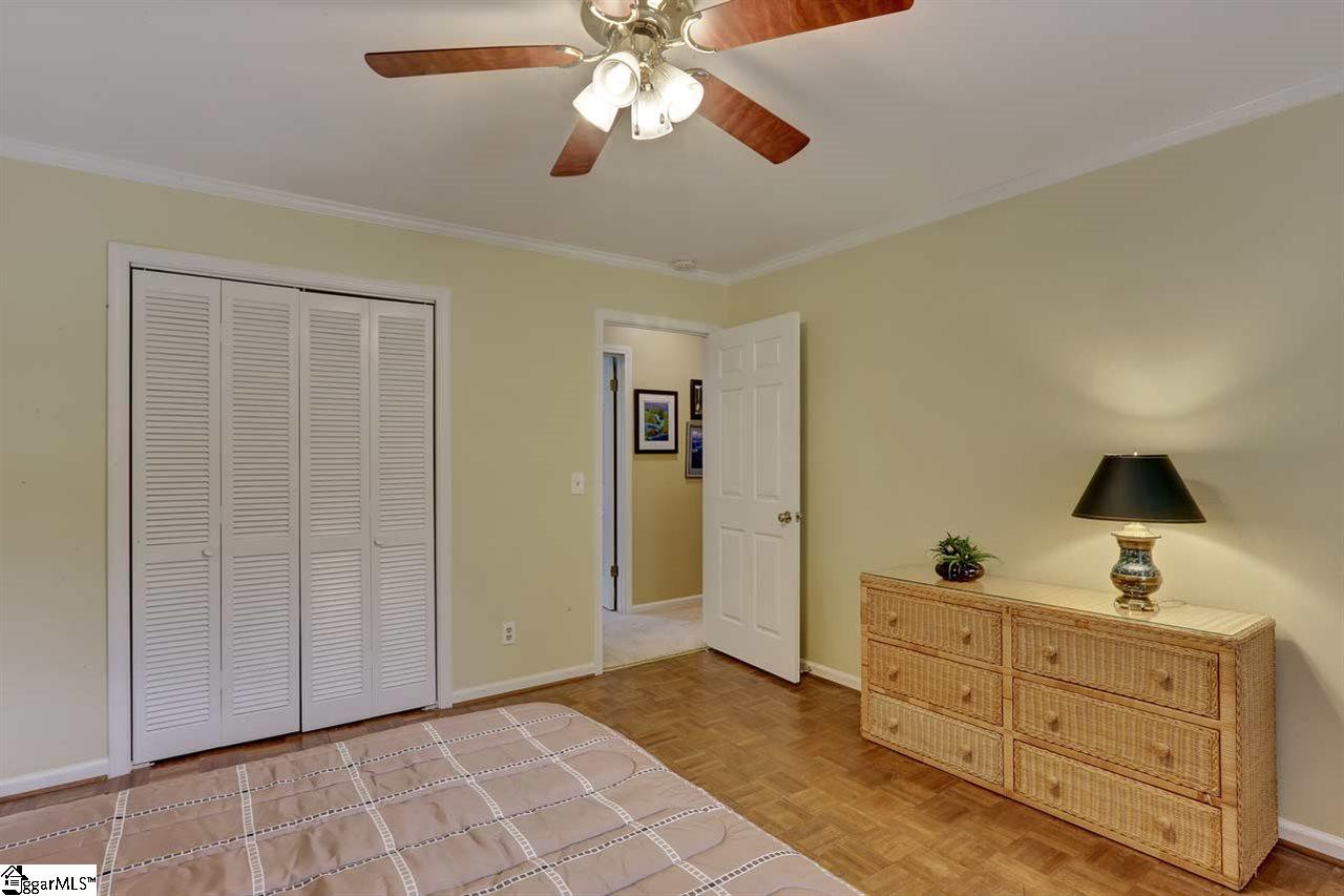 114 Pigeon Point Greenville, SC 29607 - Photo 31 of 36 Gallery Image 31