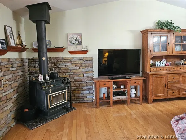 $450,000 | 162 Silent Springs Lane, Roach, MO 65787