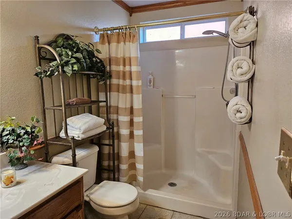 $450,000 | 162 Silent Springs Lane, Roach, MO 65787