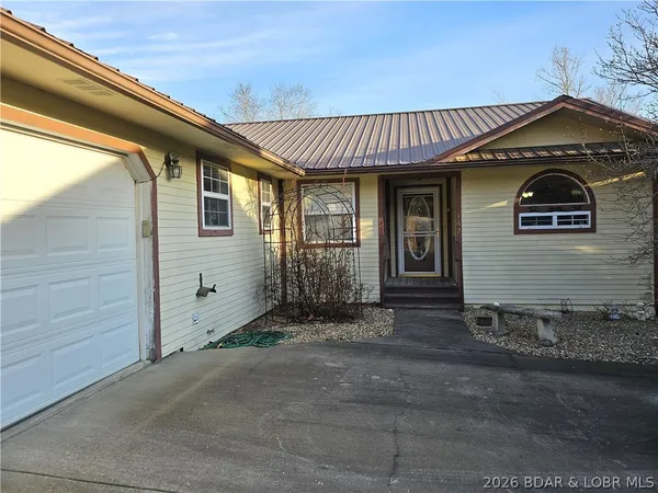 $450,000 | 162 Silent Springs Lane, Roach, MO 65787