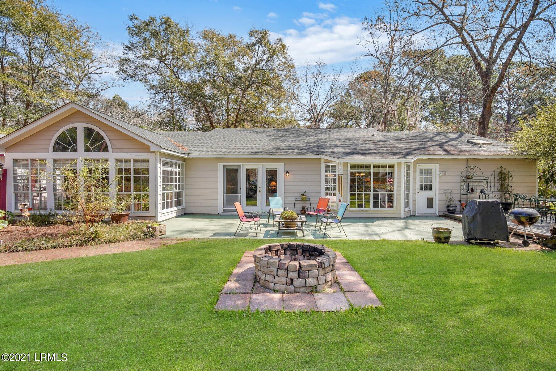 23 State Rd S-7-664 Beaufort, SC 29907 - Photo 21 of 26 GRASS4.jpg-SMALL