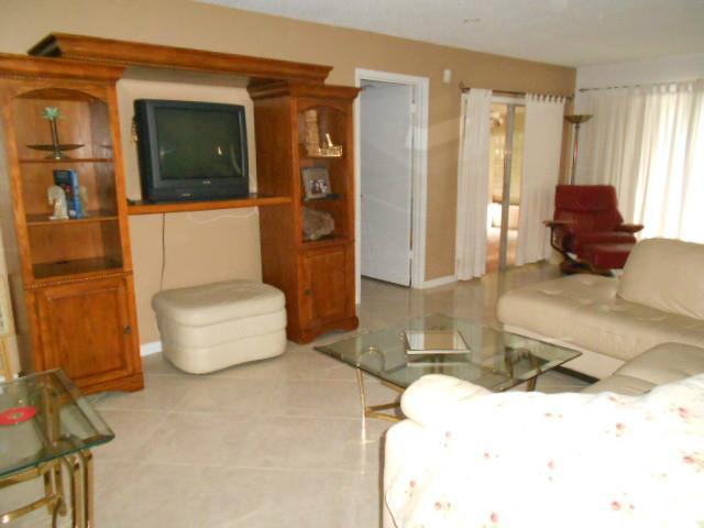5650 Southeast Miles Grant Road Stuart, FL 34997 - Photo 7 of 19 Gallery Image 7