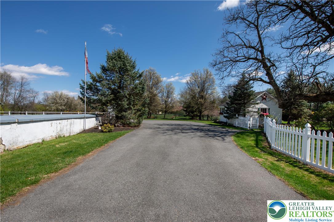 4006 Hecktown Road Bethlehem, PA 18020 - Photo 73 of 100